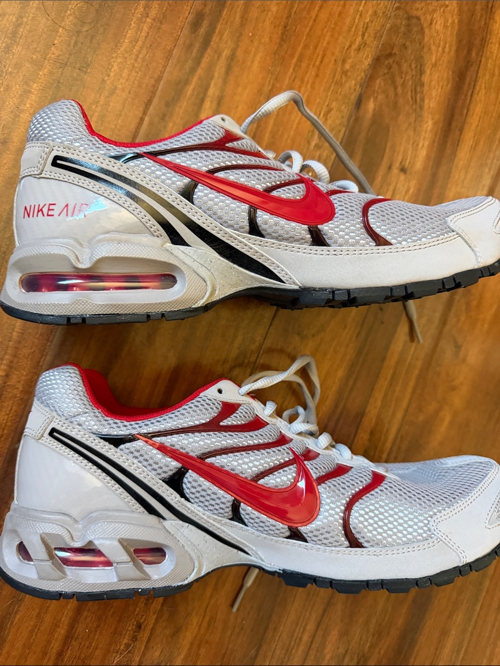 Nike Men’s Athletic Shoes Gray and Red Torch 4